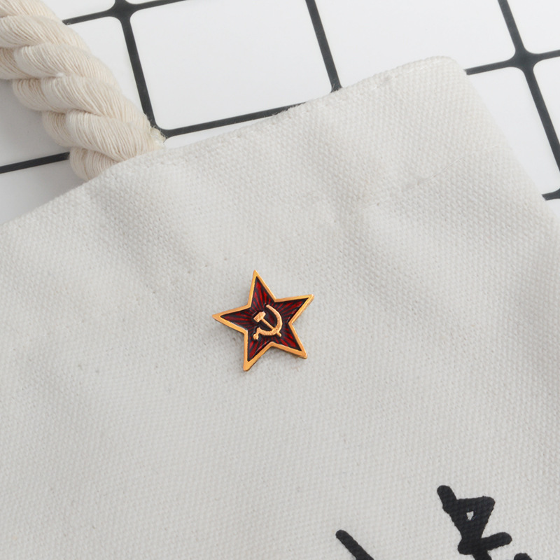 Spille da bavero con stemma st - Vintage Collectible Classics recensione e prezzo